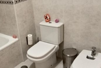Quarto junto ao shopping Mira Maia