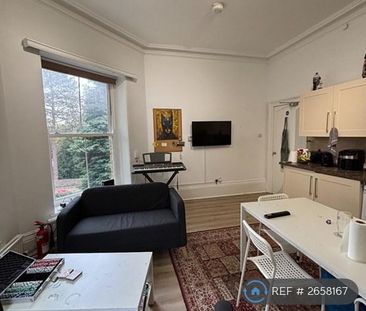 5 bedroom flat to rent - Photo 2