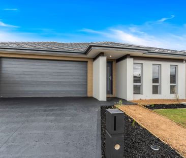 Stunning Family Home in Beveridge! - Photo 2