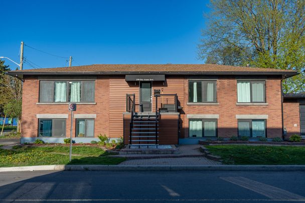 For Lease - 199 Ste Anne Street Unit# 4, Vanier and Kingsview Park, Ontario - Photo 1