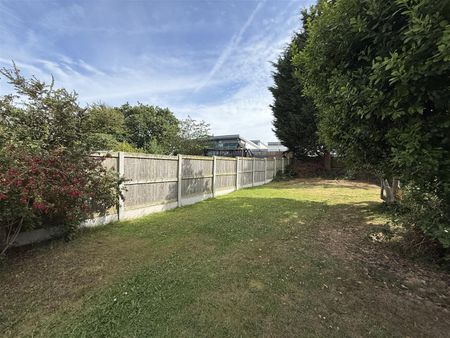 Ashlea Road, Pensby, Wirral - Photo 5