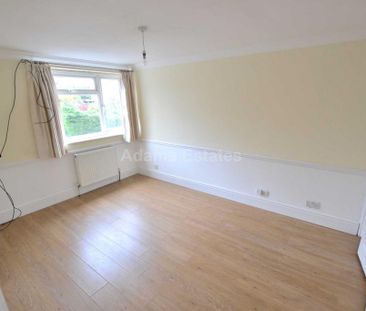 2 bedroom maisonette to rent - Photo 4