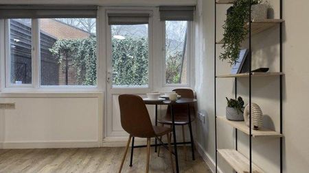 2 bedroom house share to rent - Photo 3