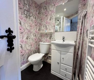 2 Bedroom Terraced To Let - Photo 3