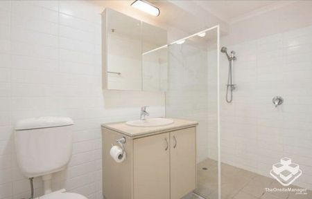 River View Living in New Farm | Modern 1-Bedroom Only $480/week - Photo 4