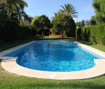 Alquiler de chalet pareado en Calle Galicia - Photo 2