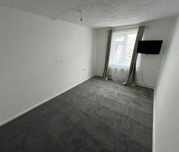 Flat to rent on - Photo 4