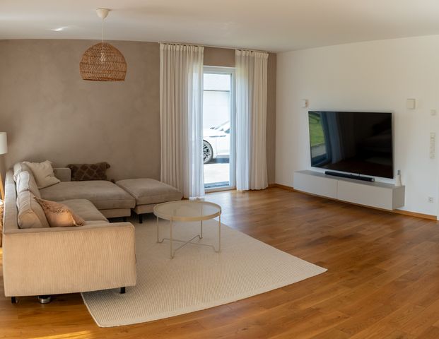 Hochwertige Doppelhaushälfte mit Garten, Garage & Einbauküche - Photo 1