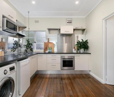 Oversized Two Story Home in Central and Convenient Location - Photo 5