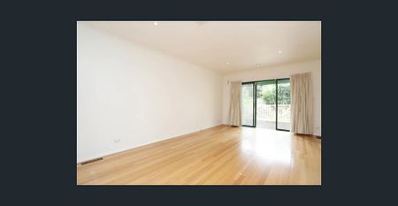 Stunning Family Home in Heidelberg Heights - Photo 5