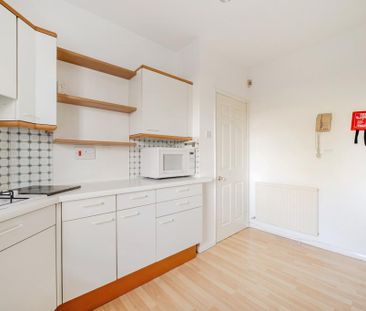4 bedroom townhouse to rent - Photo 5