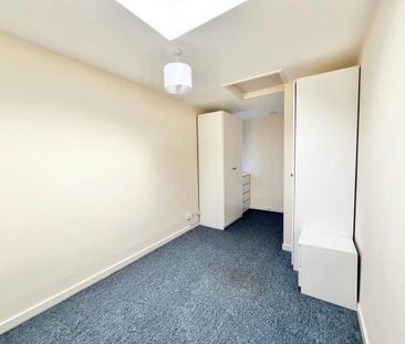 1 bedroom semi-detached house to rent - Photo 4