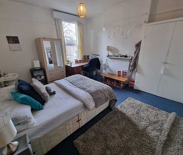 7 Bed Student Accommodation - Photo 4