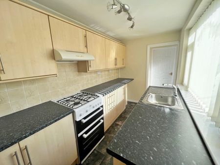 2 bedroom terraced house to rent - Photo 3