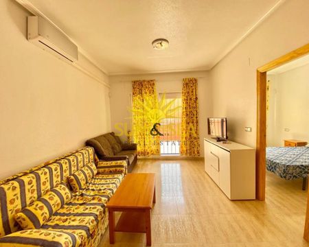 Long term rental, 2 bedroom apartment in Campoamor, Alicante. - Photo 2