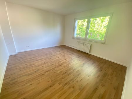 Sanierte 3,5 Zimmer Wohnung mit Balkon!!!! - Photo 4