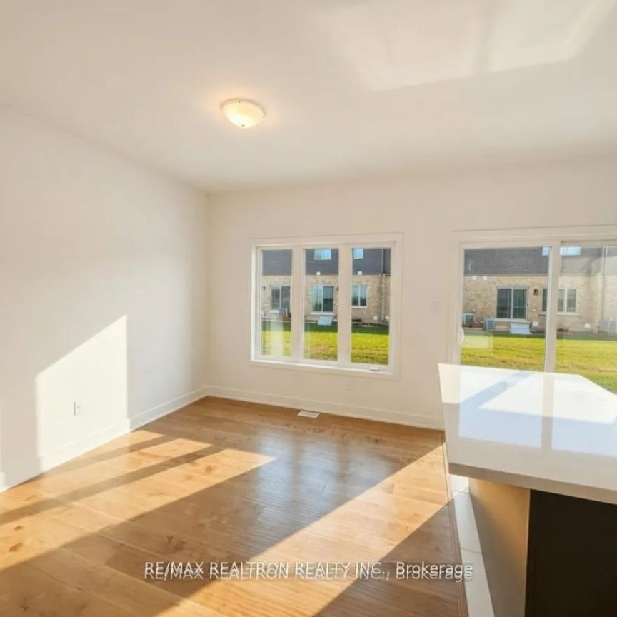 44 WESTWOOD AVENUE - Photo 1