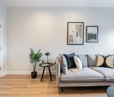 Clay, Salford Quays, M50 - Photo 6