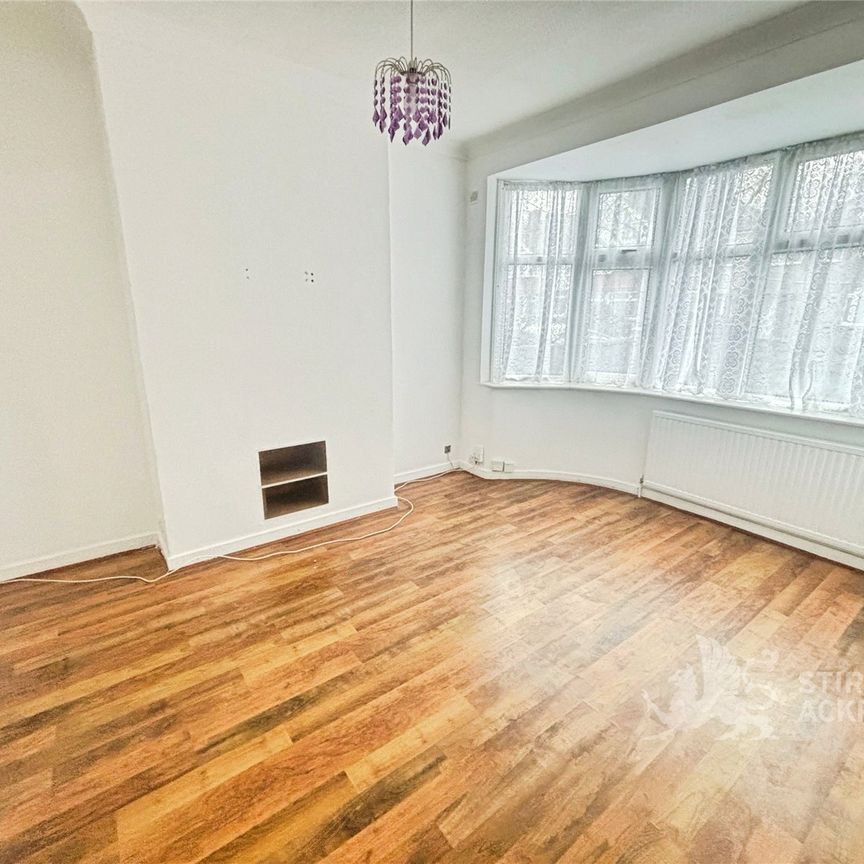 Rochester Avenue, Feltham, TW13 4EJ - Photo 1