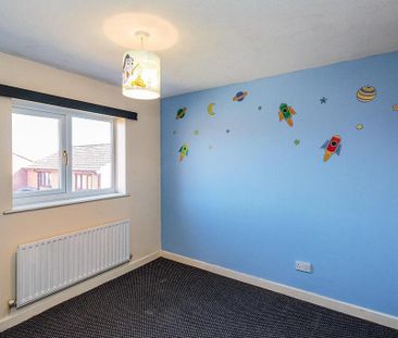 2 bedroom terraced house to rent - Photo 2