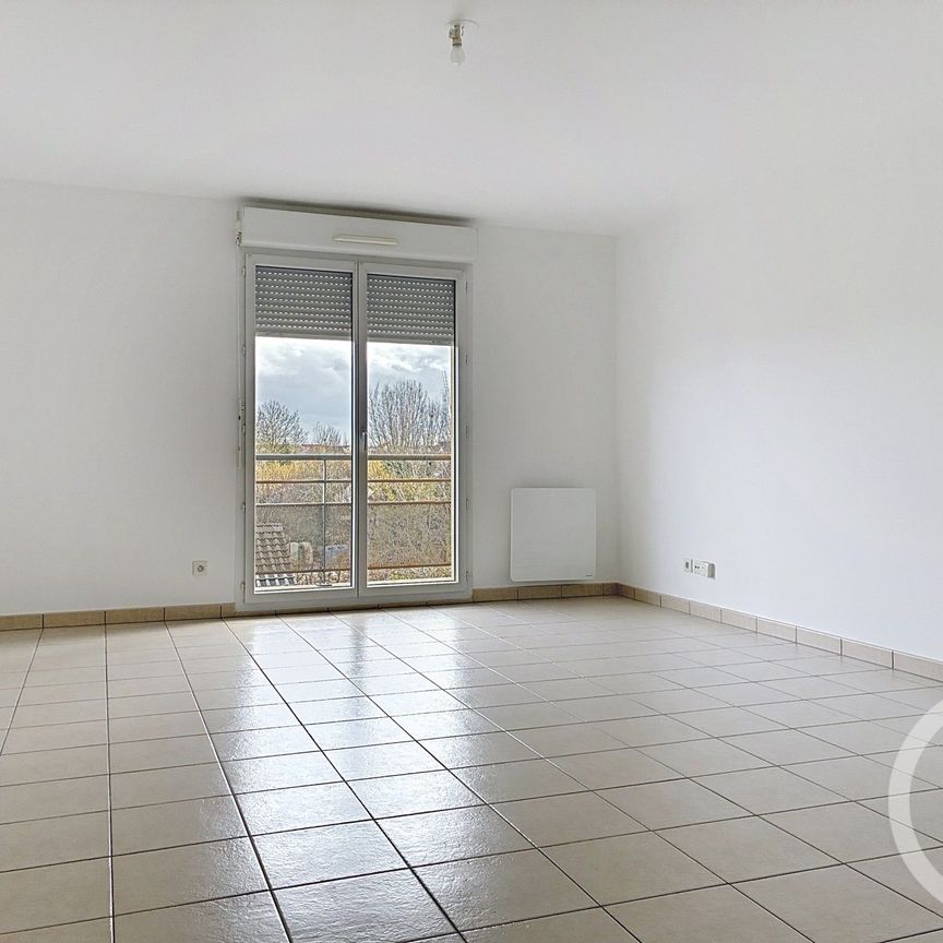 Location Appartement 3 pièces 63m² ST ANDRE LES VERGERS 10120 - Photo 1