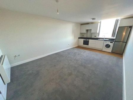 2 bedroom flat to rent - Photo 2