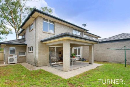 “Modern Family Home with Quality Features in Prime Location” - Photo 4