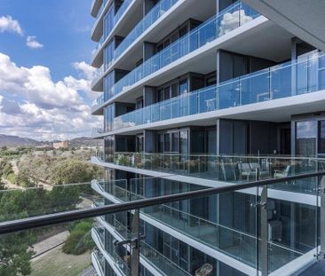 Live the high life in Phillip - Chicly furnished 1 bedroom apartment - Photo 5