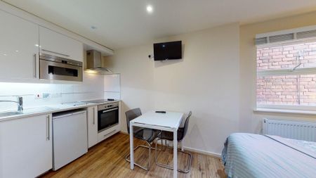 Studio to rent - Photo 5