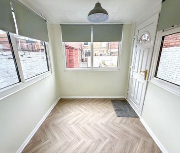 2 bedroom terraced house to rent - Photo 2