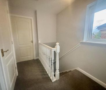 3 bedroom semi-detached house to rent - Photo 3