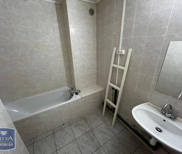 Location Appartement 4 pièces 69m² CHOLET 49300 - Photo 6