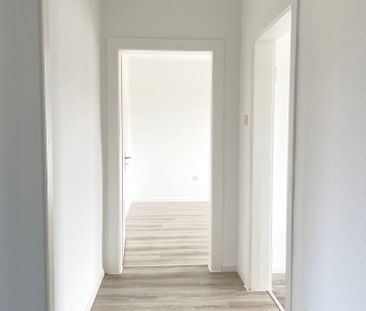 *Hereinspaziert* vollständig renovierte Dreizimmerwohnung - Photo 1