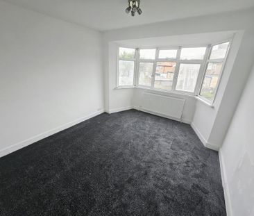 4 bedroom detached house to rent - Photo 4