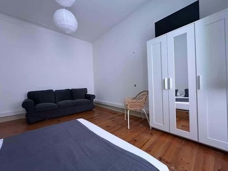 Avenida Doutor Magalhães Lima, Lisbon, Lisbon 1000-197 - Photo 5