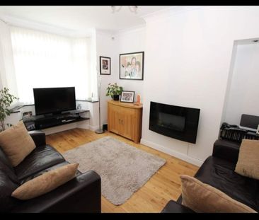 3 Bed Semi-Detached House, Bilton Grange Road, B26 - Photo 3