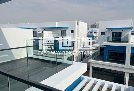 NEW BRAND| SINGEL ROW |5 bedroom - Photo 3