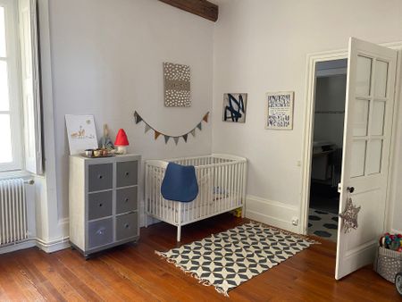 Location Appartement 7 pièces 186m² LYON 5ème - Photo 3