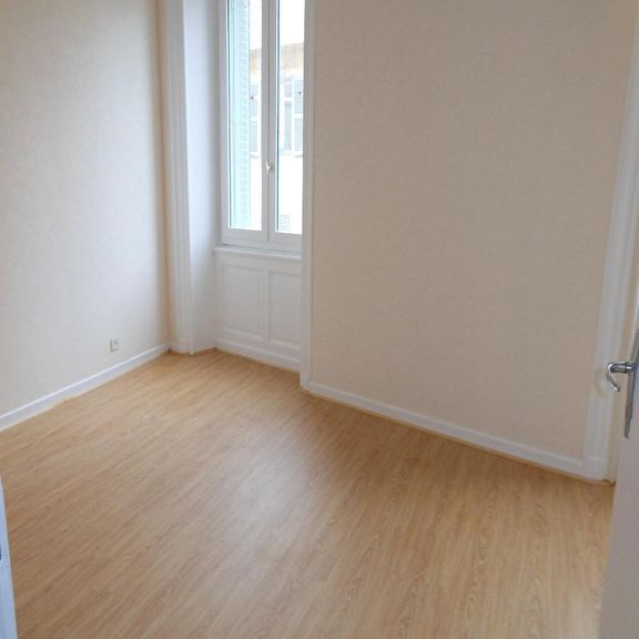Location Appartement 4 pièces 86m² - Photo 1