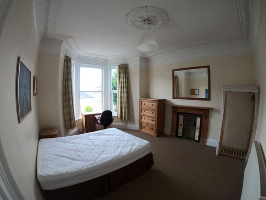 6 bedroom terraced house to rent - Photo 1