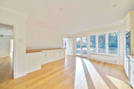 Knowl Hill, Woking, GU22 - Photo 3