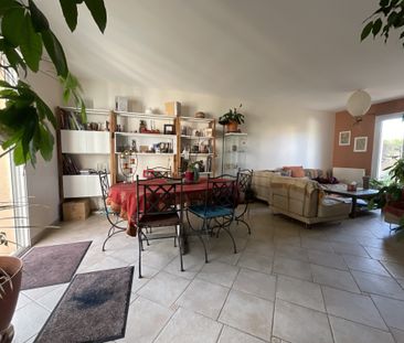 A LOUER - Plaimpied - Maison de plain pied de 115m² avec piscine ho... - Photo 2