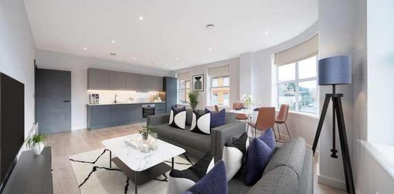 Chertsey, Surrey, KT16 - Photo 2