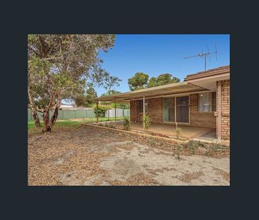 Family Home in Quiet Position - Photo 4