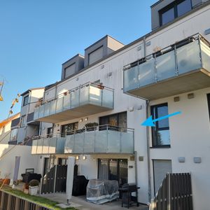 Moderne 3-Zi.-Mietwohnung mit Balkon, Einbauküche & 2 Tiefgaragenstellplätzen - Photo 3