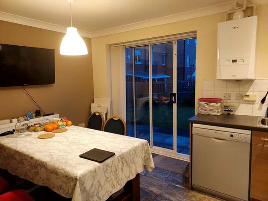 1 bedroom house of multiple occupation to rent - Photo 1