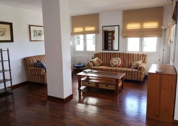 Spacious apartment for rent in Genova