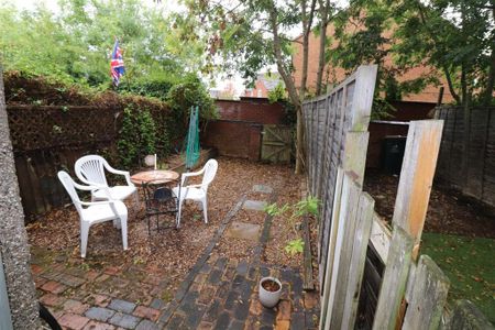4 bedroom house share to rent - Photo 3