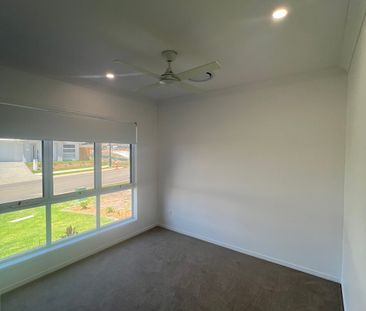 96 Blossom Circuit, Deebing Heights QLD 4306 - House For Rent | Domain - Photo 4