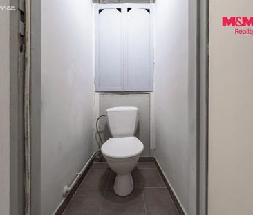 Pronájem bytu 1+1 34 m² - Photo 1